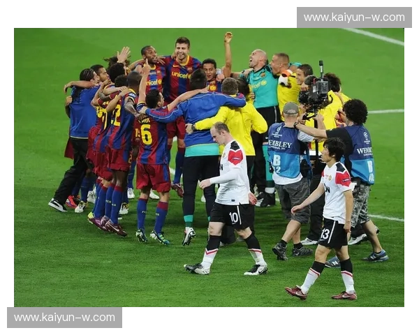 足球经典比赛回顾:镜头里的传奇与心跳 足球经典比赛回顾:镜头里的传奇与心跳